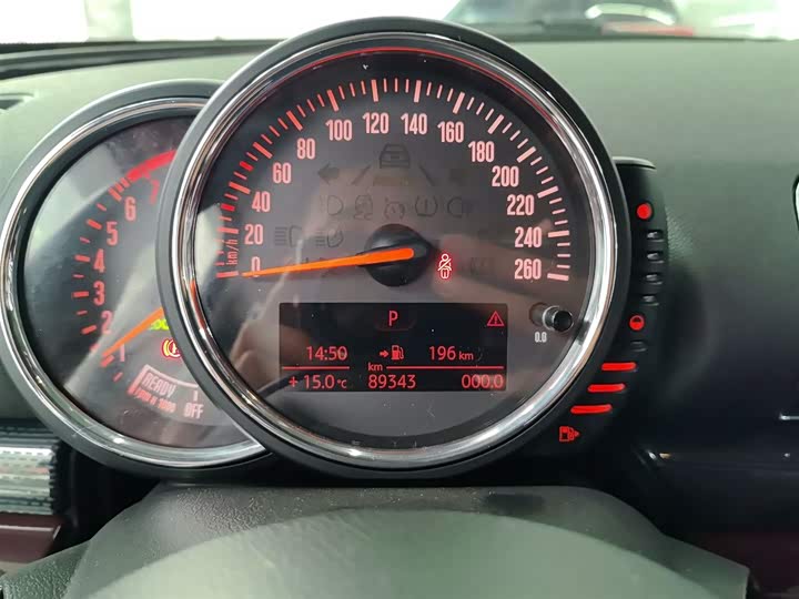 MINI Clubman — фото 4