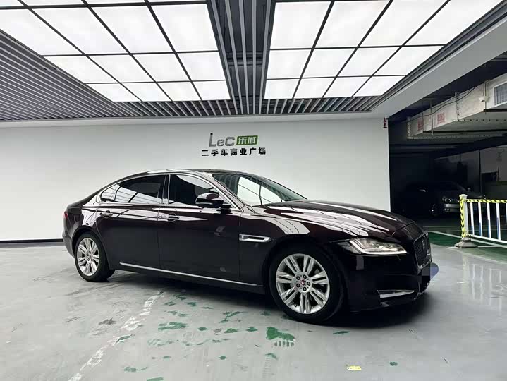 Jaguar XFL 2018 XFL 2.0 T 250 PS — фото 3