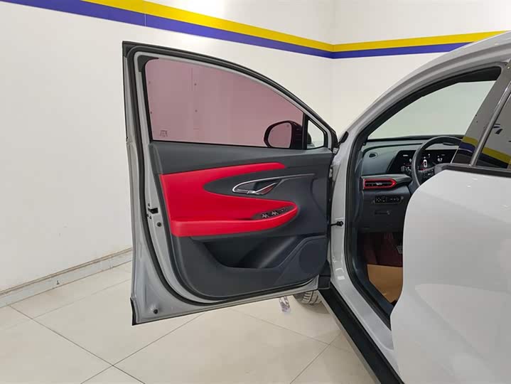 Changan UNI-T 2020 1.5 T Flagship — фото 7