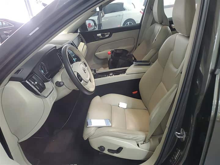 Volvo XC60 2020 T 5 4 WD — фото 15