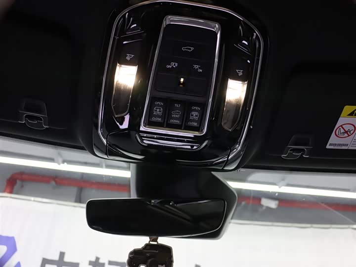 Jeep Grand Cherokee 4xe — фото 27