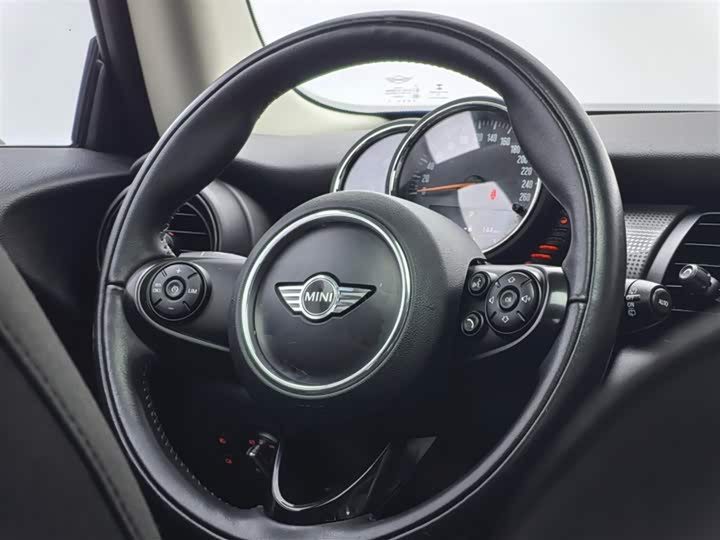 MINI Hatch — фото 17
