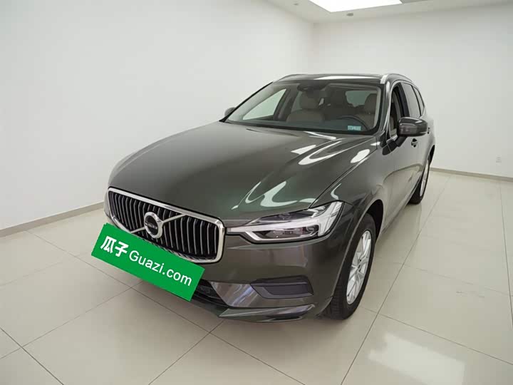 Volvo XC60 2019 T 5 4 WD VI — фото 2
