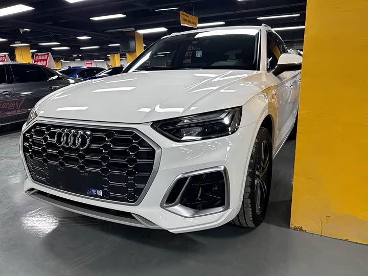Audi Q 5 L 2022 40 T