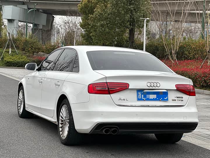 Audi A4L 2016 35 TFSI S line Comfort — фото 4