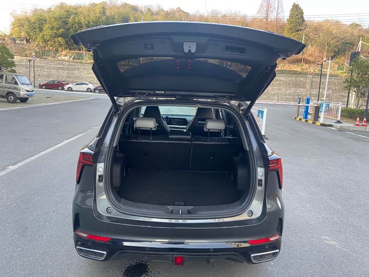 Changan CS75 PLUS 2023 1.5 T AT — фото 15