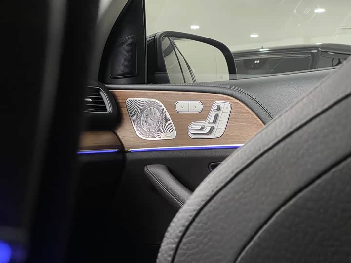 Mercedes-Benz GLS 2022 GLS 450 4 MATIC Luxury — фото 26