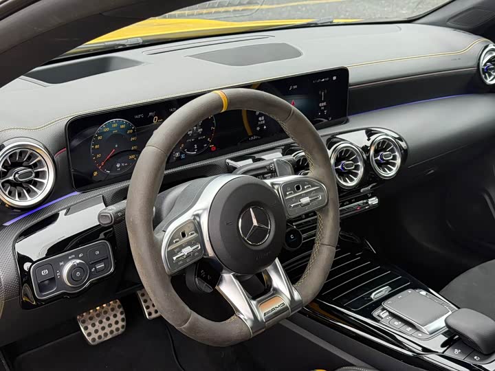 Mercedes-Benz CLA 2023 AMG CLA 45 S 4 MATIC+ — фото 14