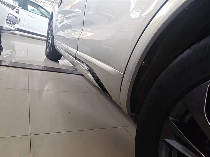 Hongqi HS5 2023 2.0 T Pro — фото 22