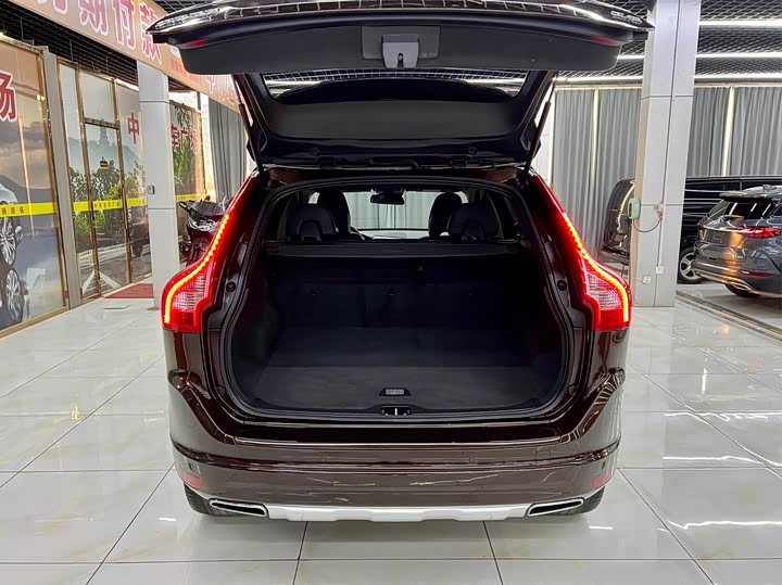 Volvo XC60 2017 T 5 AWD — фото 8