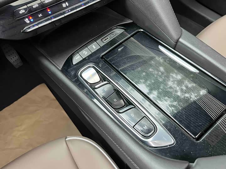 Buick Enclave — фото 10