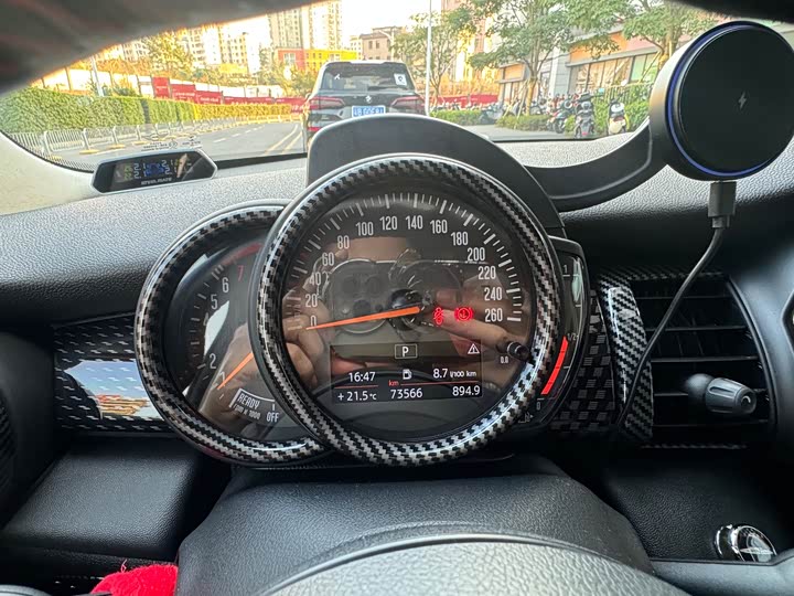 MINI Hatch — фото 11
