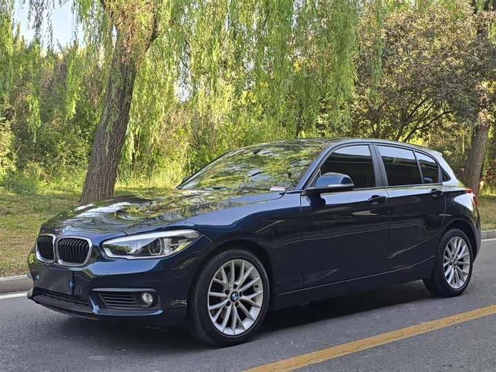 BMW 1 Series — фото 1