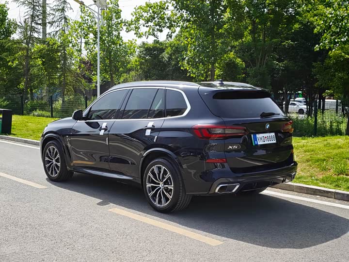 BMW X5 2021 x Drive 45e M — фото 11