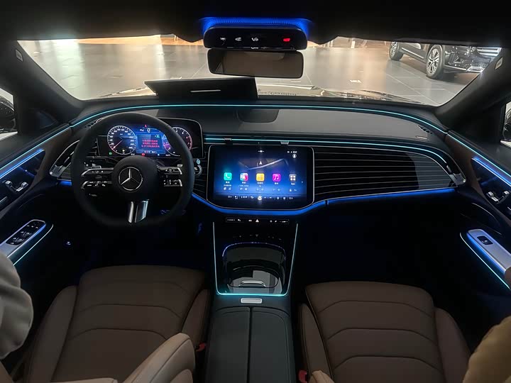 Mercedes-Benz E-Class 2025 E 260 L Sport — фото 4