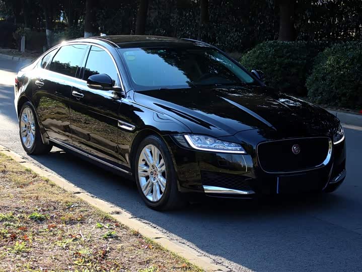 Jaguar XFL 2018 XFL 2.0 T 250 PS — фото 3