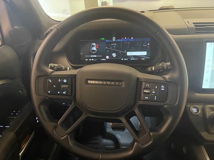 Land Rover Defender — фото 10