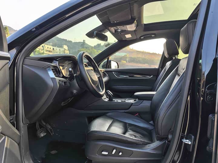 Cadillac XT6 2021 28 T 4 WDLuxury — фото 7