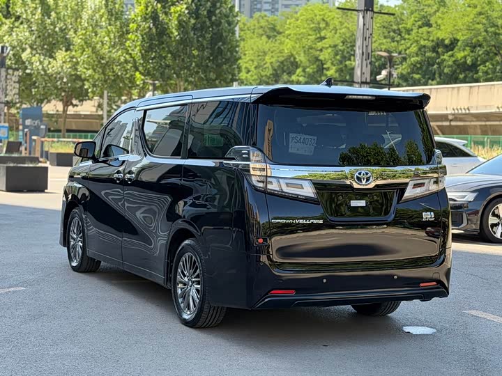 Toyota Vellfire — фото 18