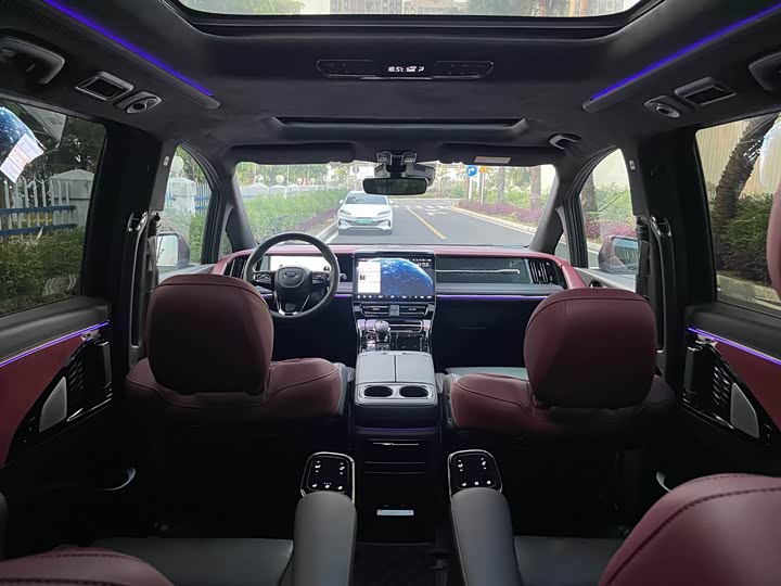 Trumpchi M8 2024 400 T — фото 18