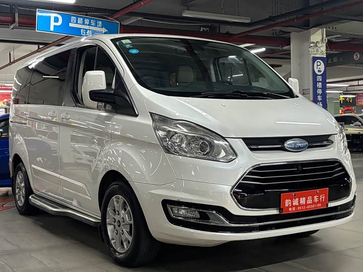 Ford Tourneo — фото 3