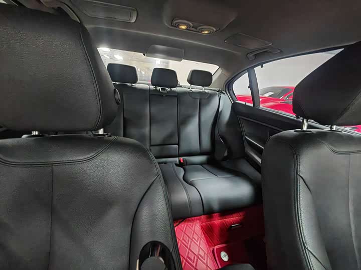 BMW 3 Series 320Li стиль — фото 6