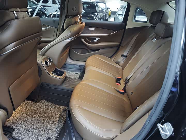 Mercedes-Benz E-Class E 300 L стиль — фото 12
