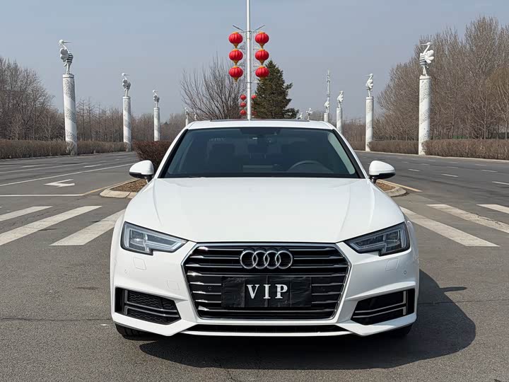 Audi A4L 2018 30 40 TFSI — фото 3