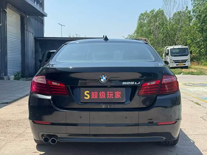 BMW 5 Series 525Li продвинутая — фото 8