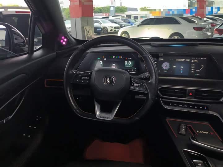 Changan UNI-T 2022 1.5 T Premium — фото 11