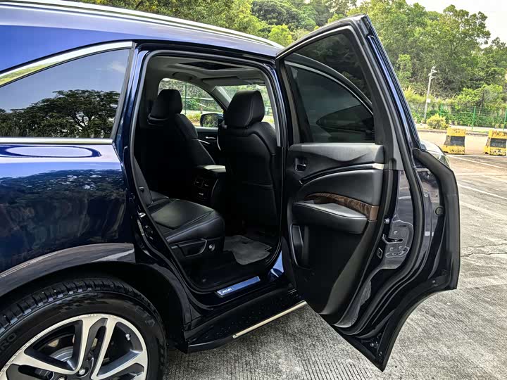 Acura MDX 2017 3.0 L — фото 20