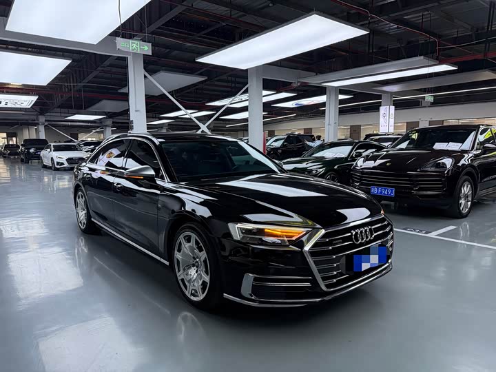 Audi A8 2019 Plus A 8 L 50 TFSI quattro Comfort — фото 3