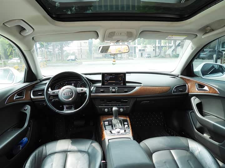 Audi A6L TFSI — фото 12