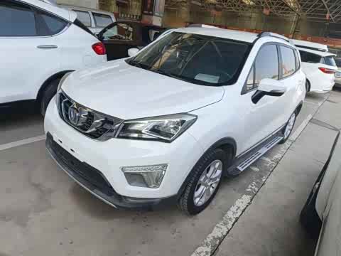 Changan CS15 2016 1.5 L MT — фото 26