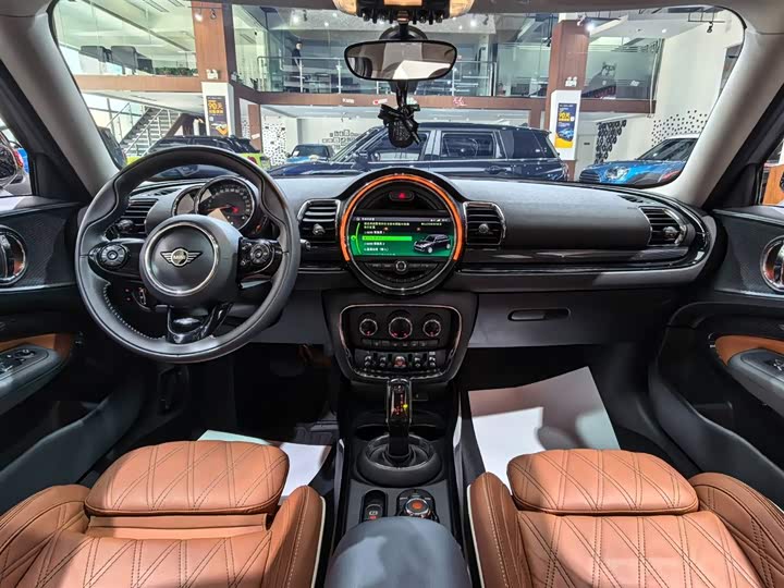 MINI Clubman — фото 7