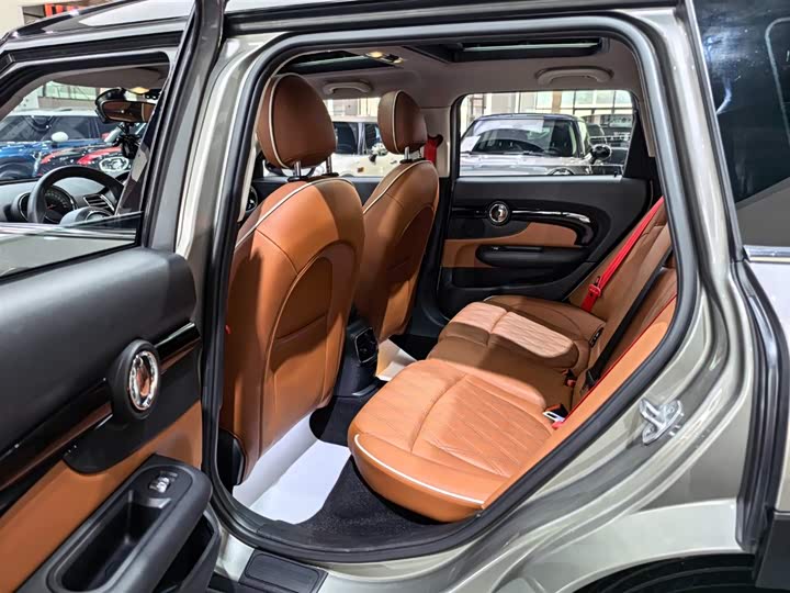 MINI Clubman — фото 14