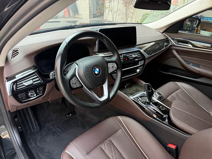 BMW 5 Series 525Li M спортпакет — фото 4