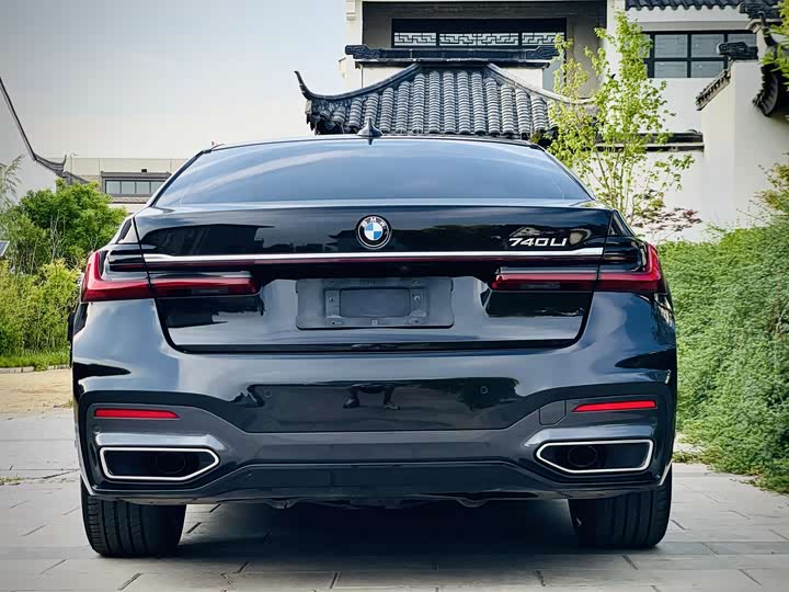BMW 7 Series — фото 5