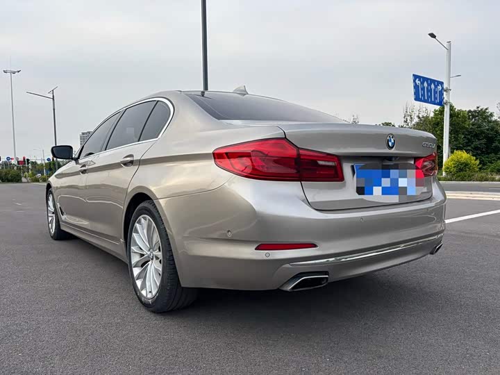 BMW 5 Series 525Li люкс-пакет — фото 10