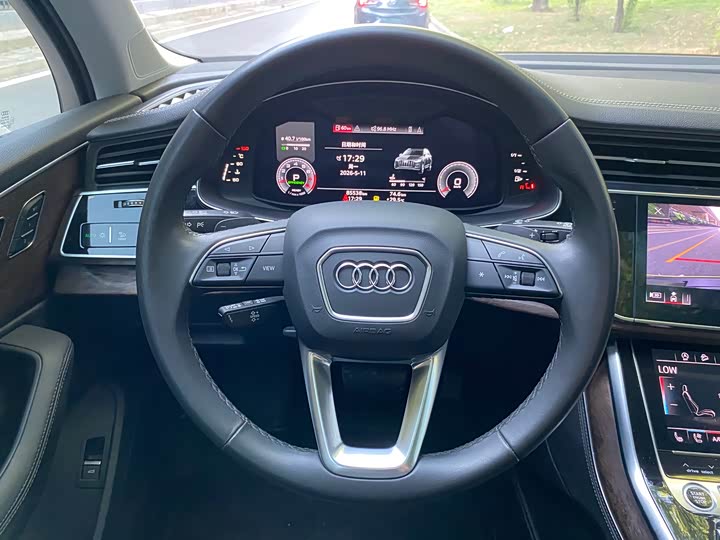 Audi Q7 2023 55 TFSI quattro S line Sport — фото 13