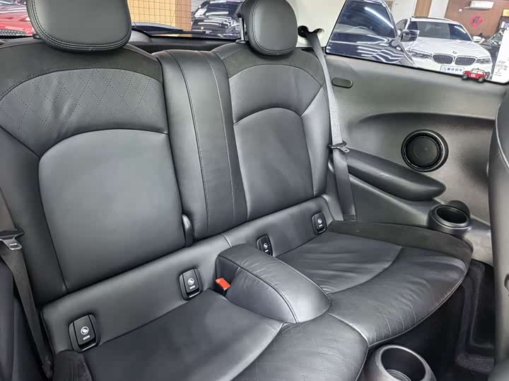 MINI Hatch — фото 15