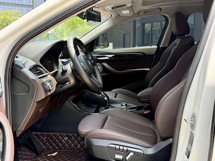 BMW X2 2023 s Drive 25i M — фото 7