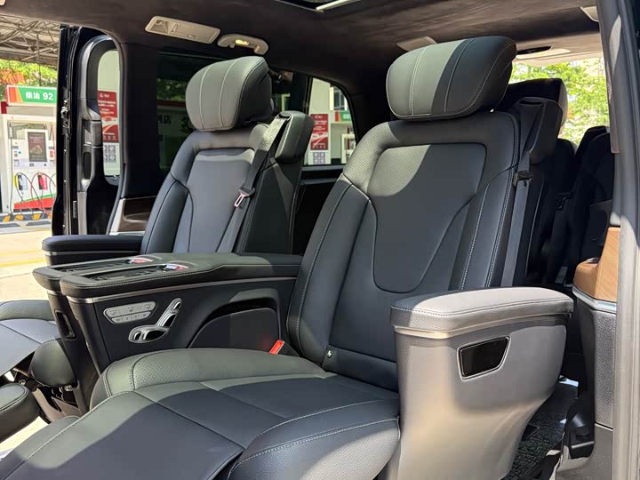 Mercedes-Benz V-Class 2022 V 260 L — фото 19