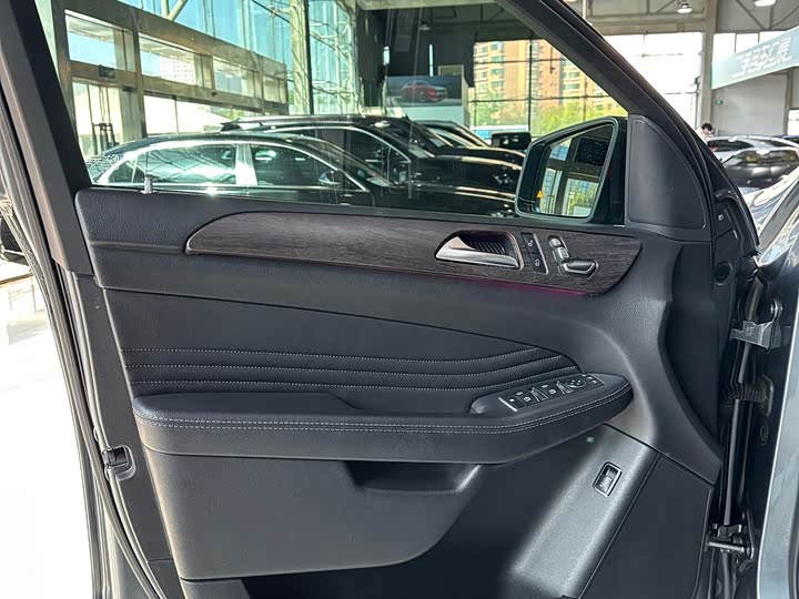 Mercedes-Benz GLE 2018 GLE 320 4 MATIC SUV — фото 8