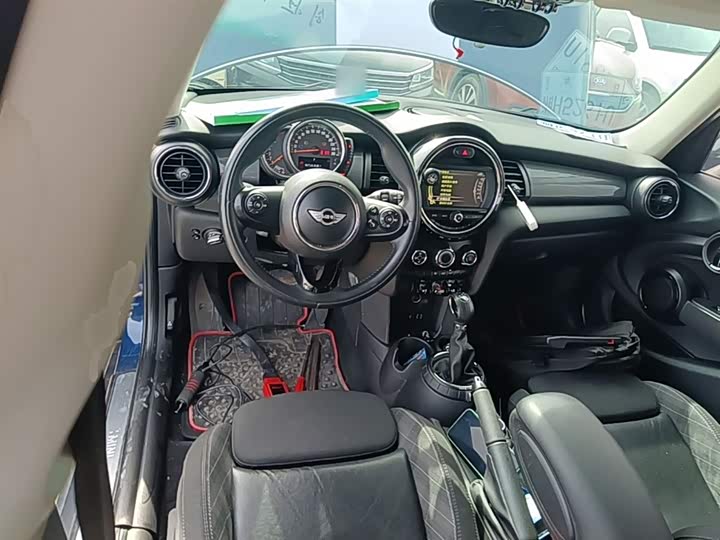 MINI Hatch — фото 11