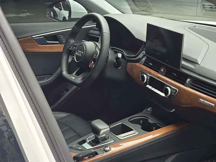 Audi A4L 2020 40 TFSI quattro — фото 11