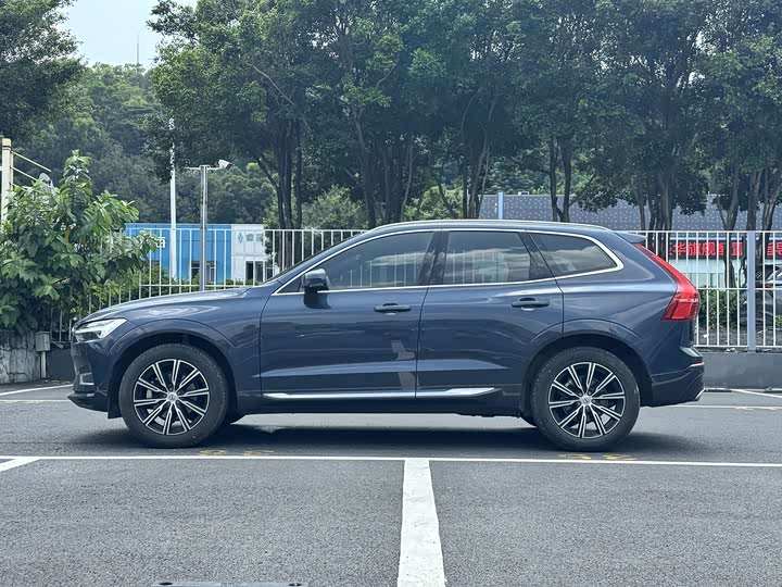 Volvo XC60 T5 полный привод люкс — фото 3