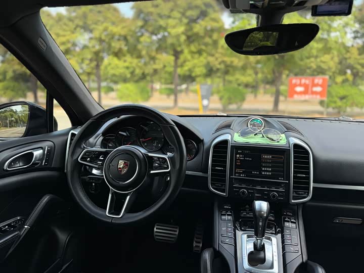 Porsche Cayenne 2015 Cayenne 3.0 T — фото 11