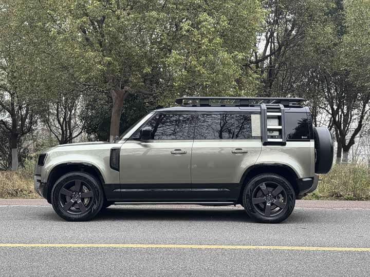 Land Rover Defender — фото 7