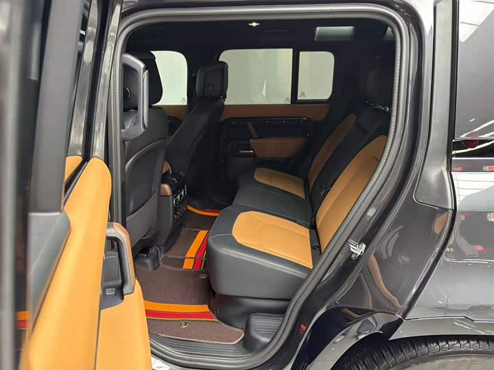 Land Rover Defender — фото 6